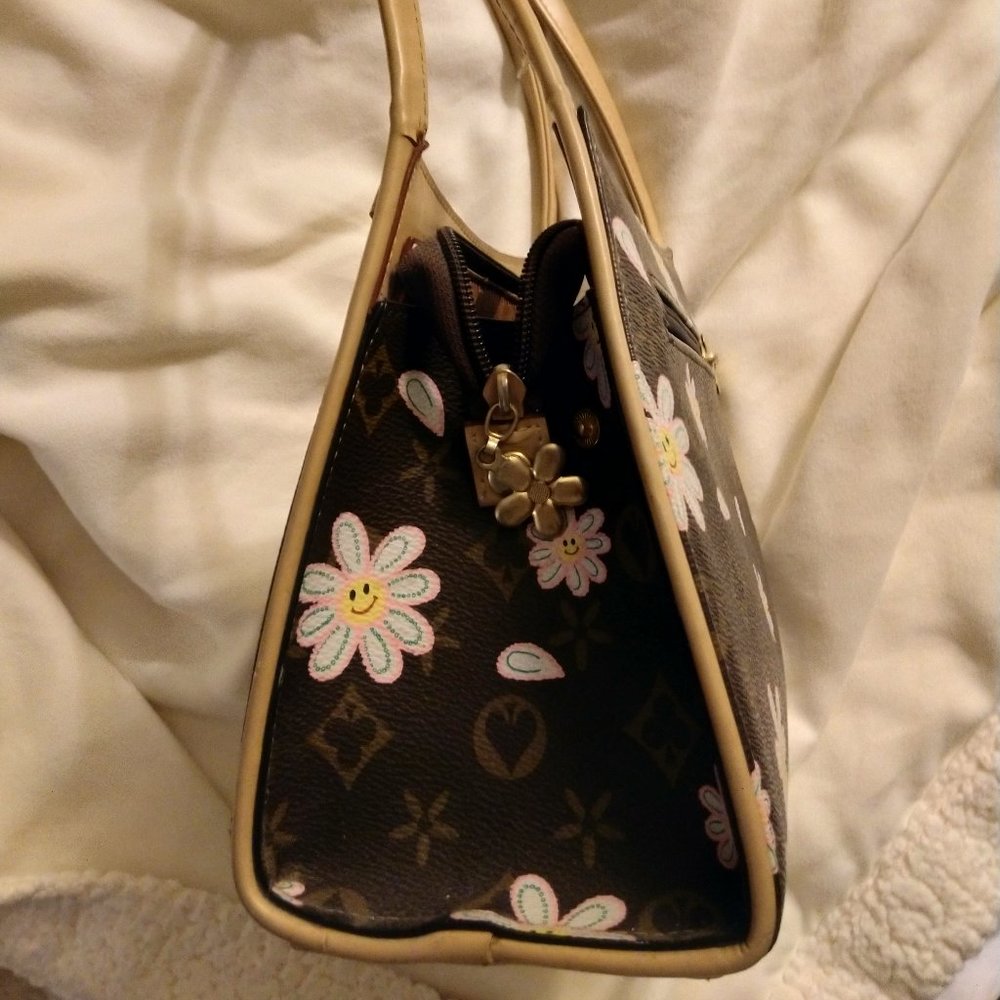 Cute Handbag - Picture 6 of 14